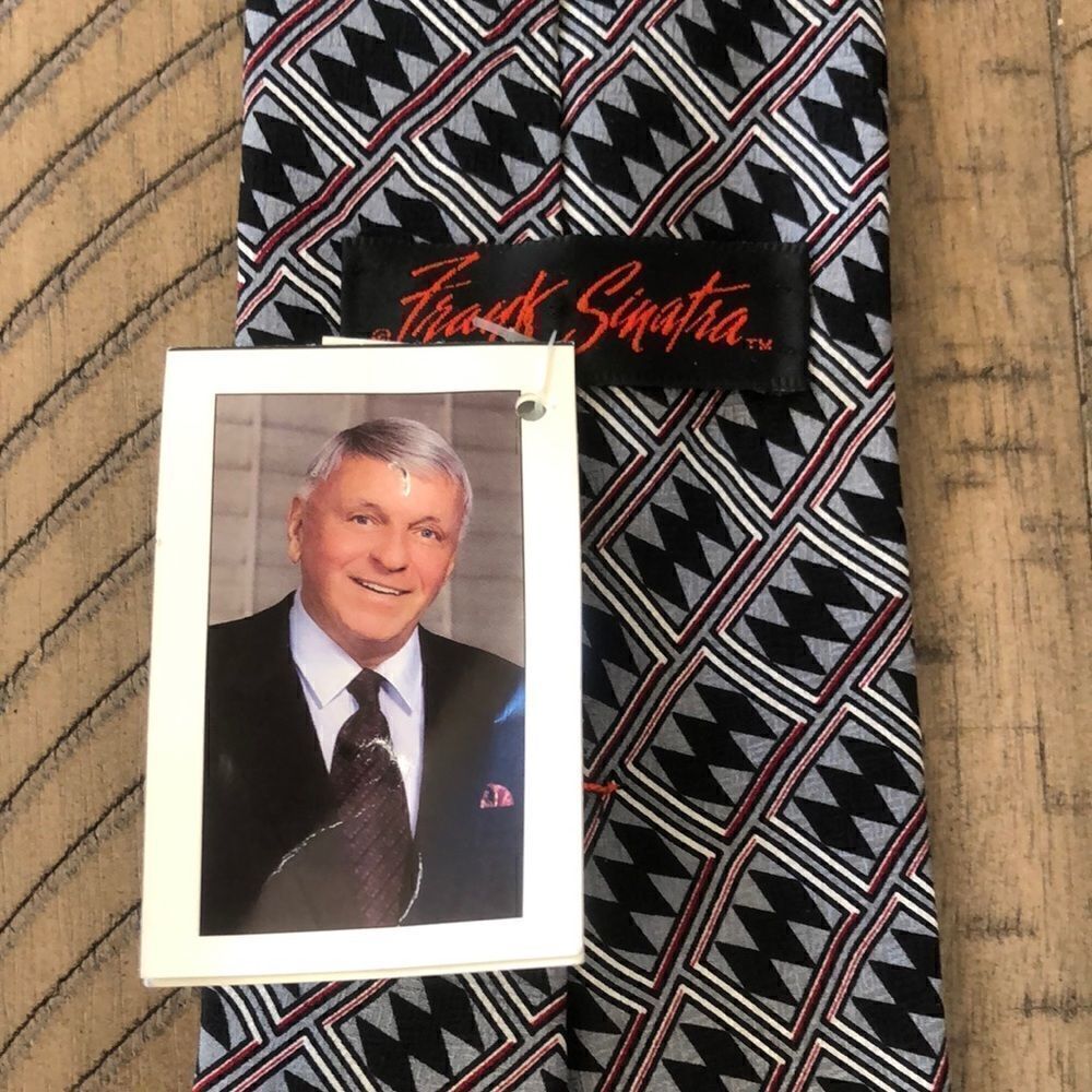 Luck 🍀 be a Lady NWT RARE Frank Sinatra Presidential Silk Tie Ole Blue Eyes 👀